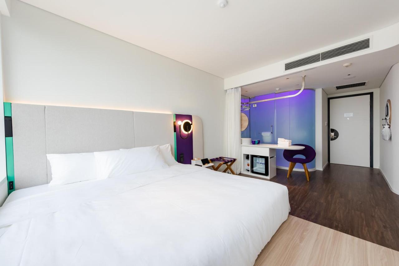 Tru By Hilton Bac Giang City Centre Bagian luar foto
